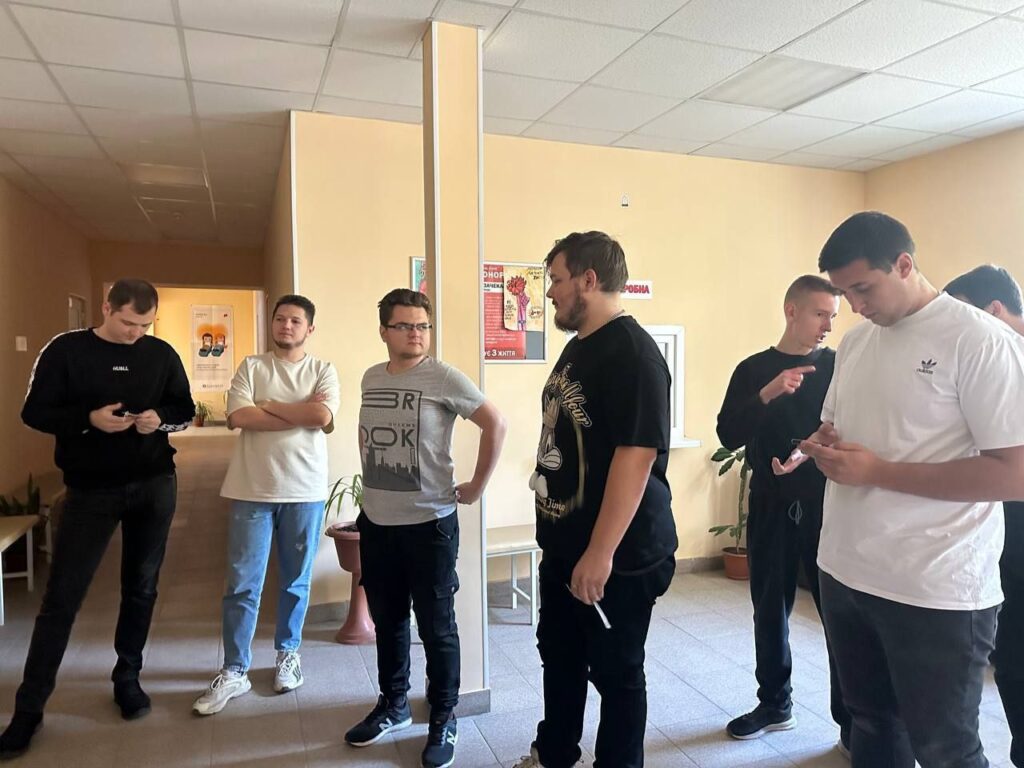 Студенти ДНМУ здали кров для воїнів ЗСУ 1 yzobrazhenye viber 2023 10 13 12 52 14 250