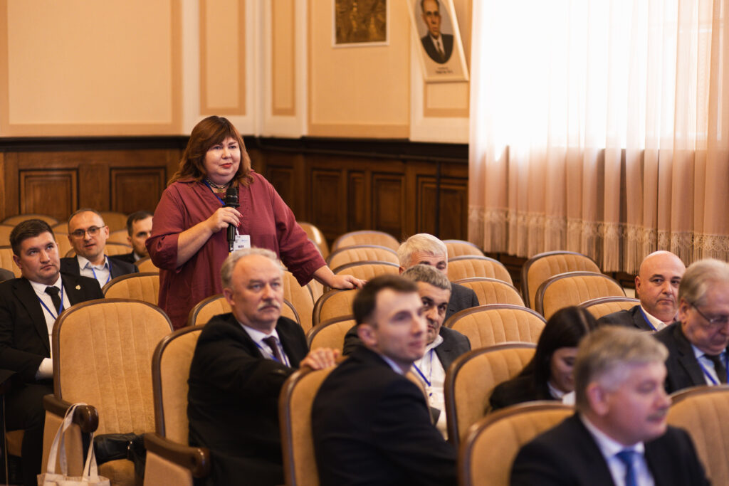 ДНМУ долучився до стратегічного діалогу про трансформацію медичної освіти та впровадження mhGAP 5 1h8a0147
